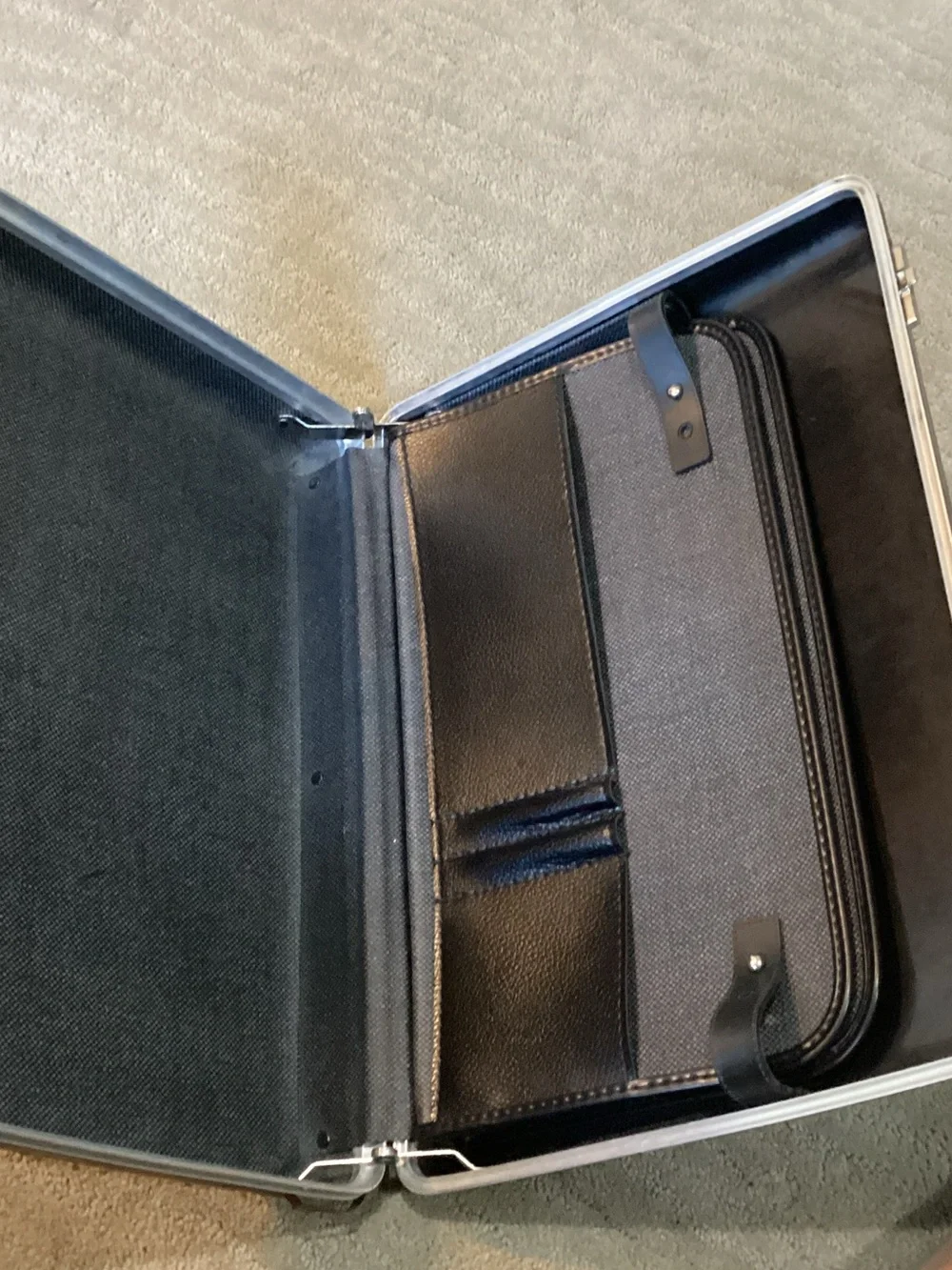 American Tourister rigid hard